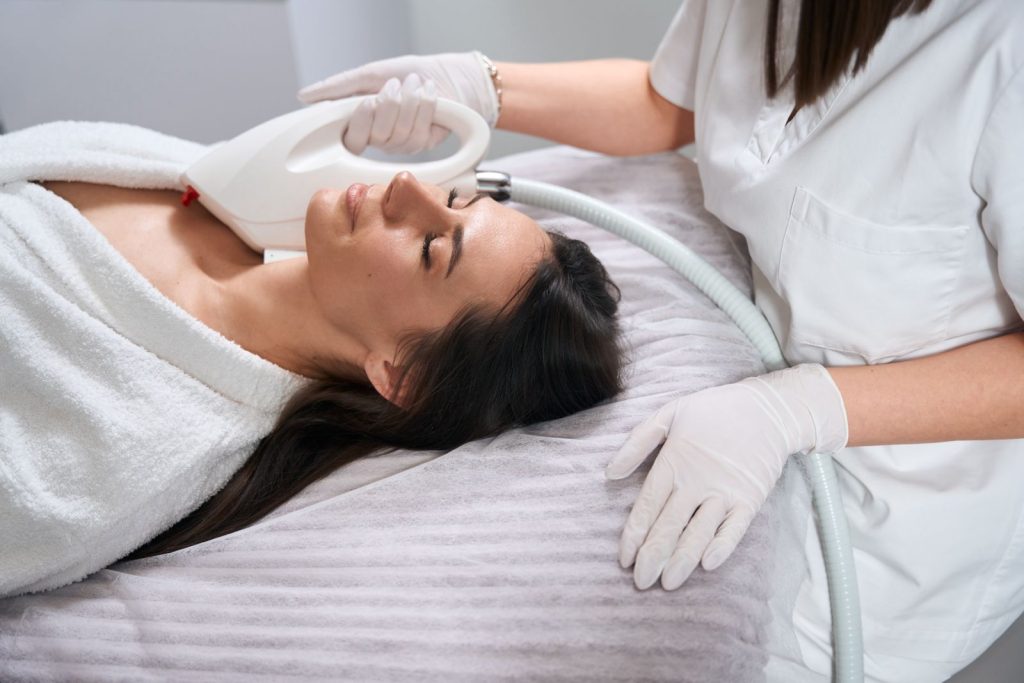 Oxygen Facial​ Kosmetikbehandlung in Berlin bei Skinlifter aesthetics